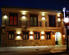 Apartamentos Turisticos Mirayuste